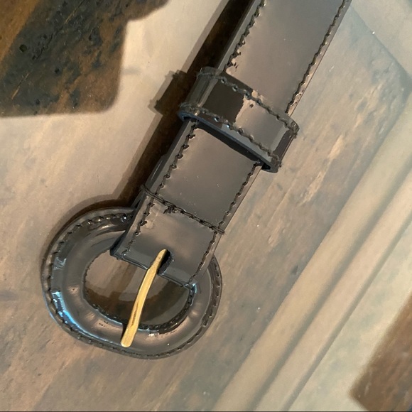 Yves Saint Laurent Patent Gray Leather Belt - Picture 12 of 13